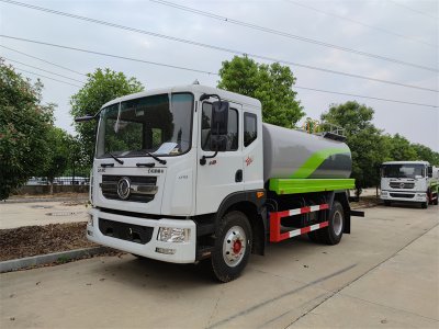 杭州用戶喜提12方灑水車，澆花、澆樹、綠化噴灑功能全